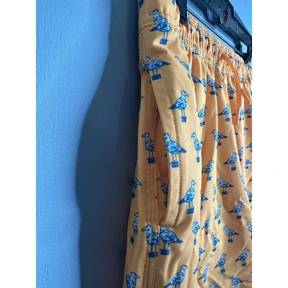 Vineyard Vines Mens Yellow Seagull Print Swim Trunks Board Shorts XL 3M001197